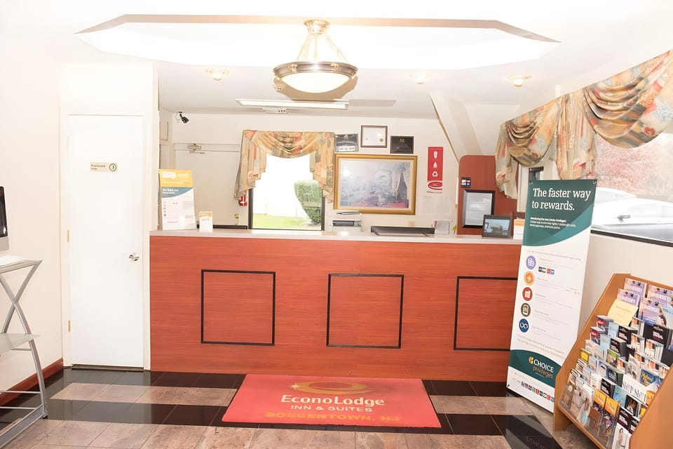 MHO Hotel Bordentown Hotel in Hamilton Township