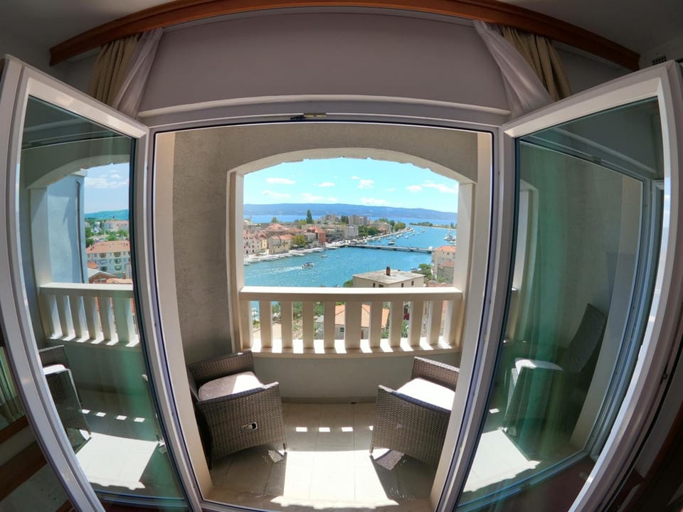 Hotel Villa Dvor Hotel in Split-Dalmatia County