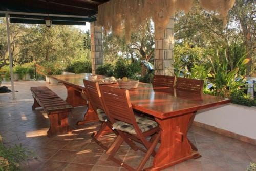 Apartments and rooms with parking space Brsecine, Dubrovnik - 8541 Hotel in Dubrovnik-Neretva County