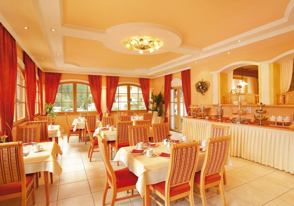 Alpenherz Hotel Garni Hotel in Tyrol