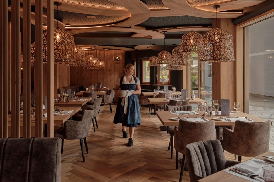 DAS EDELWEISS - Salzburg Mountain Resort Hotel in Salzburgerland