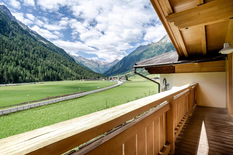 Hotel Kirchdach Hotel in Neustift im Stubaital