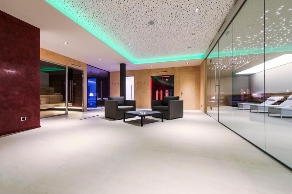 Parkhotel Hall in Tirol Hotel in Tyrol