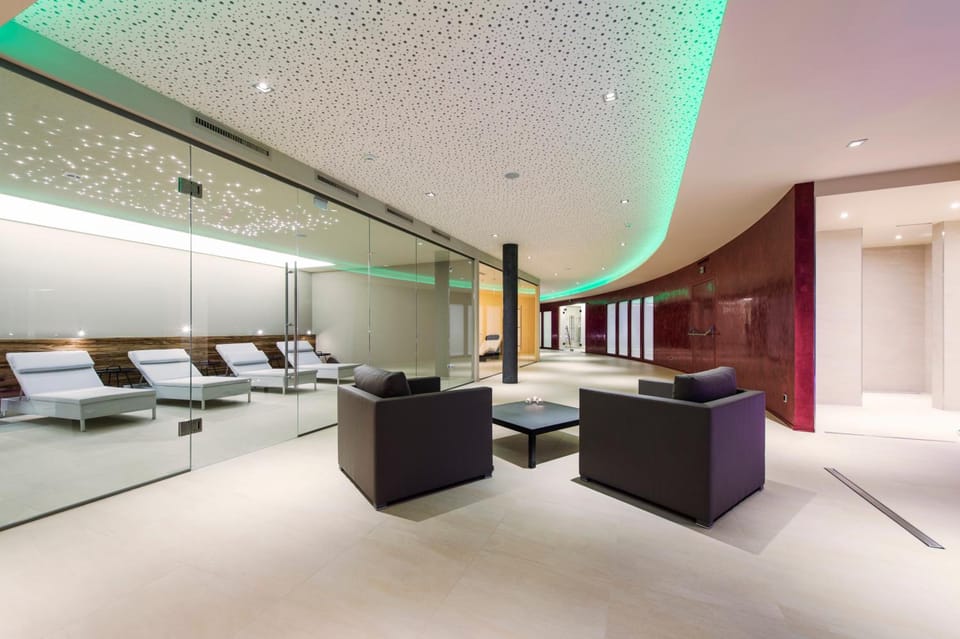 Parkhotel Hall in Tirol Hotel in Tyrol