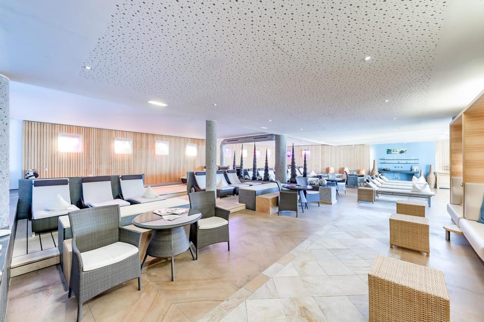 Hotel Andy 4 Sterne Superior Apartment hotel in Tyrol