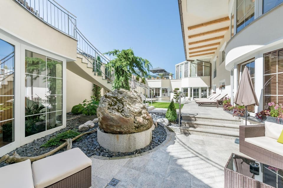 Hotel Andy 4 Sterne Superior Apartment hotel in Tyrol