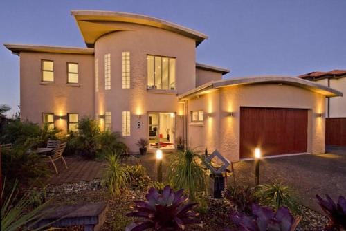 Amazing Seaview House Hotel in Auckland