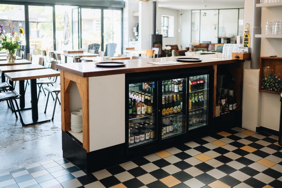 Bar/lounge