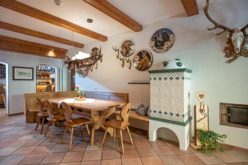 Gasthof Oberstegen Inn in Salzburgerland
