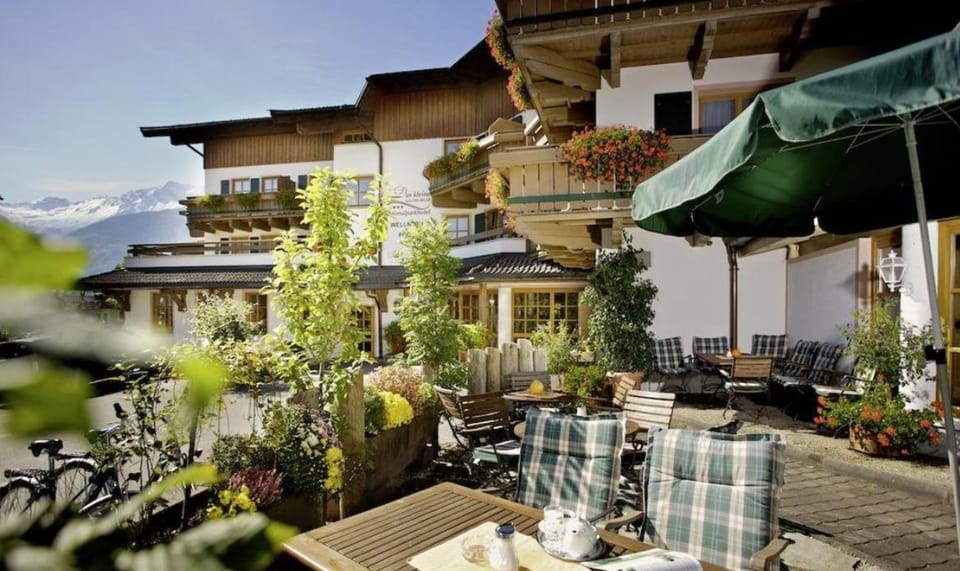 Hotel in the HEART of the Alps Hotel in Salzburgerland