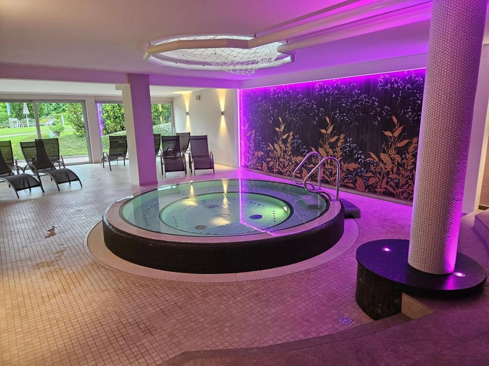 Dei Hotel Schonblick Hotel in Velden am Wörthersee
