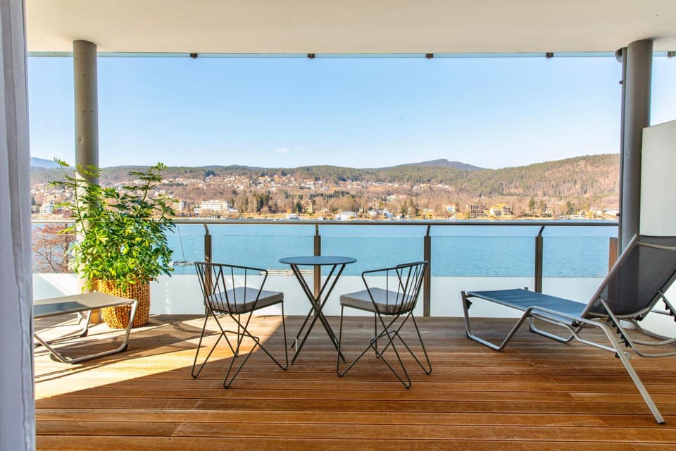 Seehotel Sud - Adults Only Hotel in Velden am Wörthersee