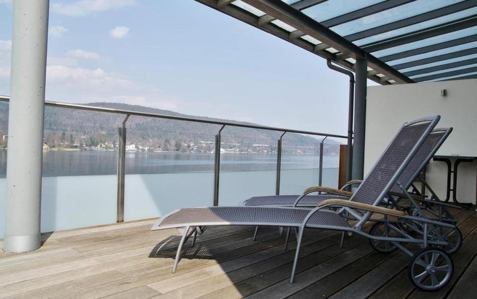 Seehotel Sud - Adults Only Hotel in Velden am Wörthersee