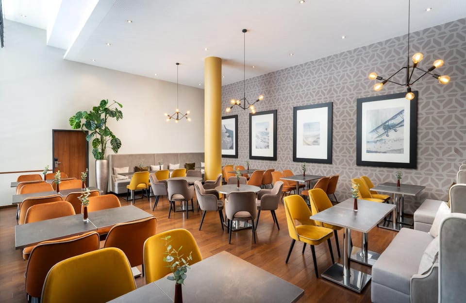 Leonardo Hotel Salzburg Airport Hotel in Berchtesgadener Land