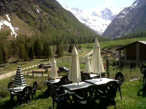 Hotel Paradisia Hotel in Aosta Valley, Italy