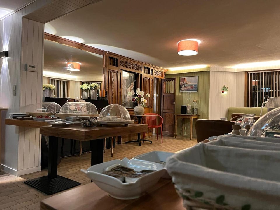 Hotel Montana Hotel in De Panne