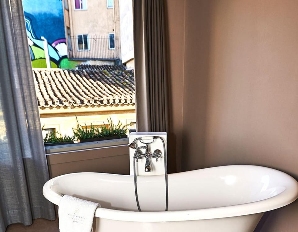 iFeel Athens Suites Hotel in Athens