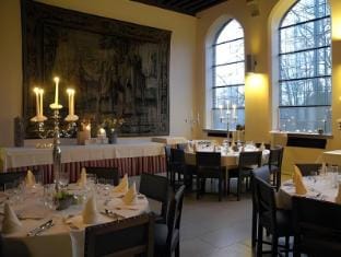 Priorij Corsendonk Hotel in North Brabant (province)