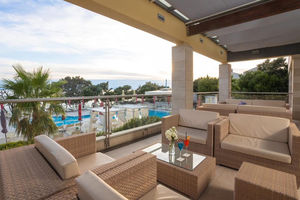 Family Hotel La Luna - All inclusive Hotel in Lun