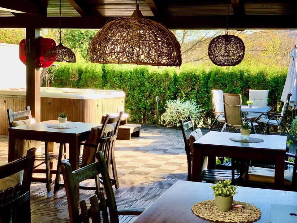 Villa Mukinja - Wellness & Spa Hotel in Jezerce