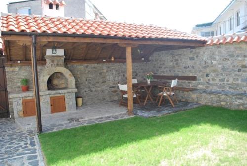 Guest house "The House" Hotel in Decentralized Administration of Macedonia and Thrace