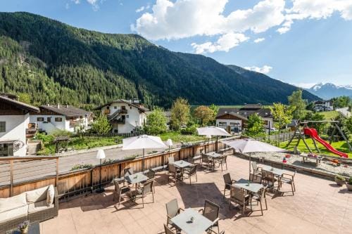 Familienhotel Viktoria Hotel in Trentino-South Tyrol