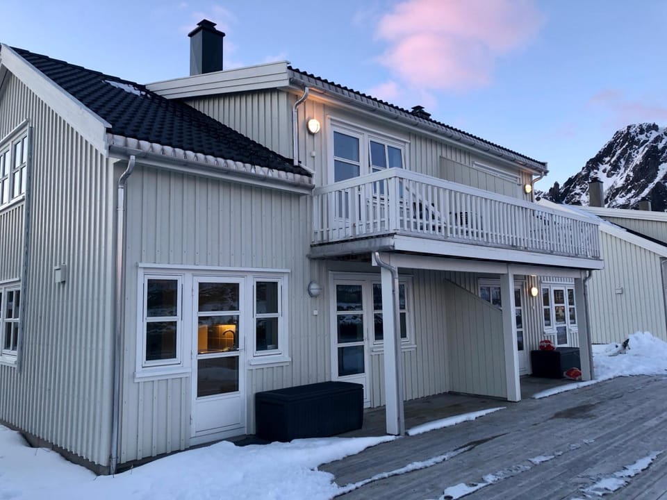 Rorbuene Svolvær Havn Lodge in Lofoten