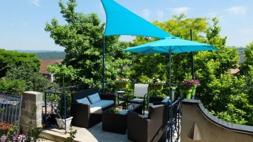 La Cadanise, Suite Etoilee Hotel in Auvergne-Rhône-Alpes