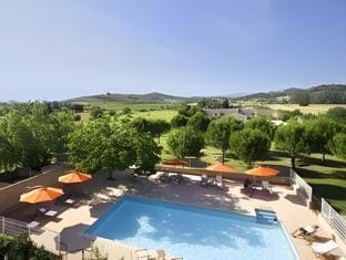 Logis Hotel Le Manoir - Luberon Hotel in Apt