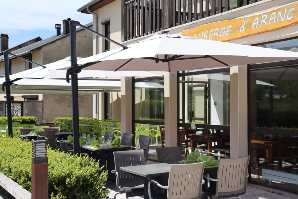 LOGIS L'AUBERGE d'ARANC Hotel in Auvergne-Rhône-Alpes
