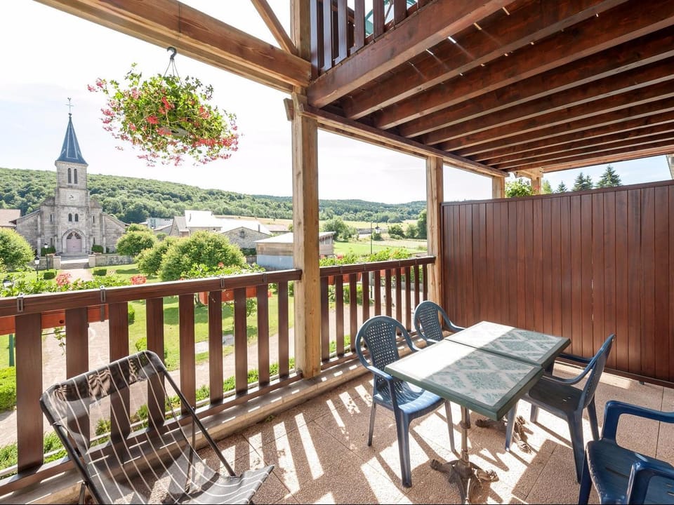 LOGIS L'AUBERGE d'ARANC Hotel in Auvergne-Rhône-Alpes