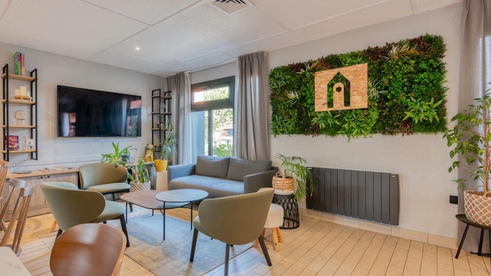 Campanile NATURE - Bordeaux Est Artigues Hotel in Nouvelle-Aquitaine
