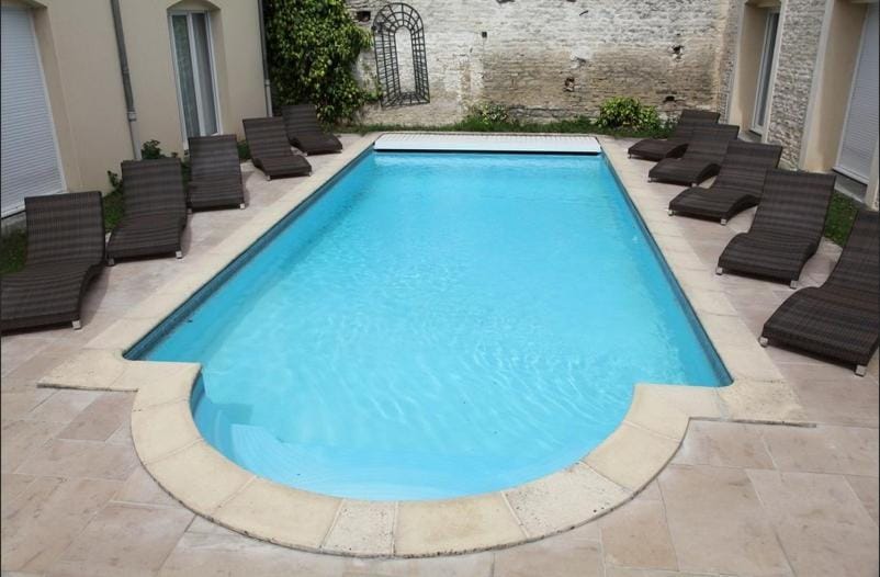 Logis Le Saint Nicolas Hotel in Bourgogne-Franche-Comté