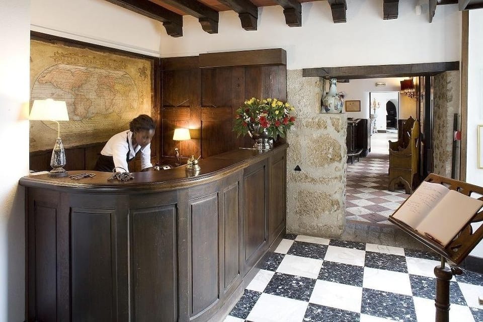 Grand Hotel de l'Abbaye Hotel in Centre-Val de Loire