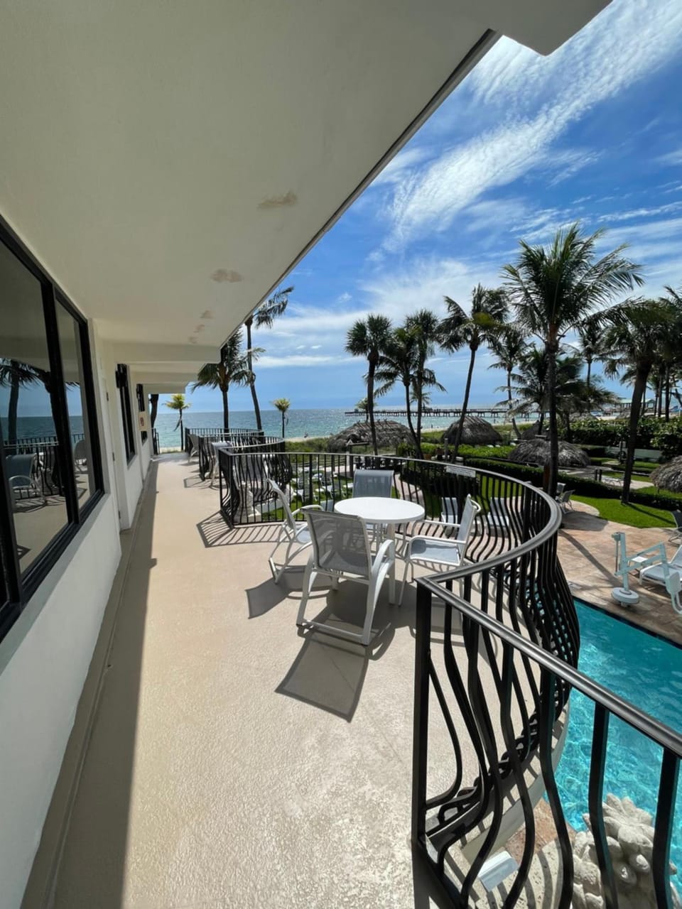 High Noon Beach Resort Hotel in Lauderdale-by-the-Sea
