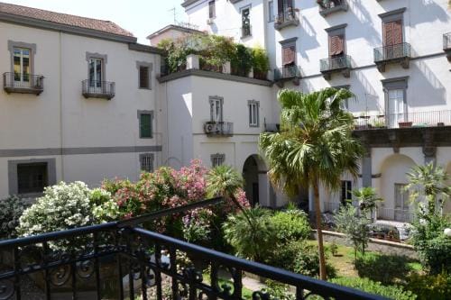 WELL COME - Museo Hotel in Naples