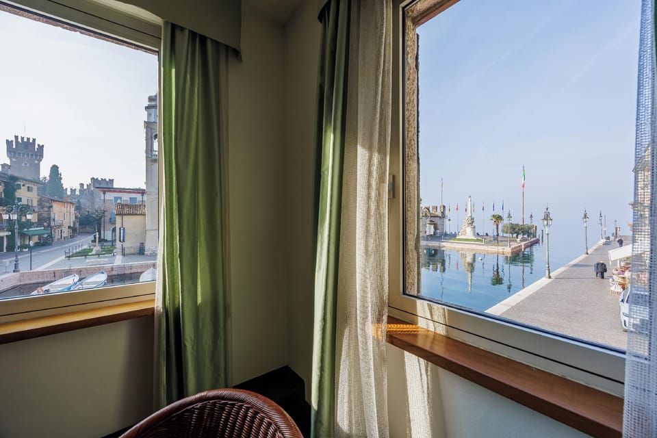 Hotel alla Grotta Hotel in Lazise