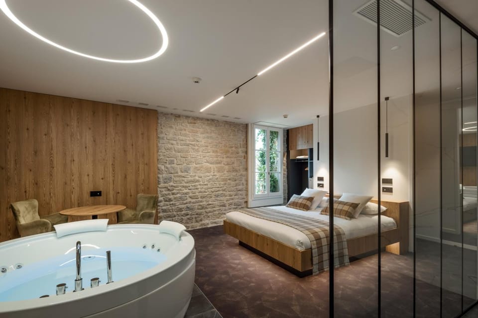 Logis Hotel Parenthese, Restaurant & Spa Hotel in Jura