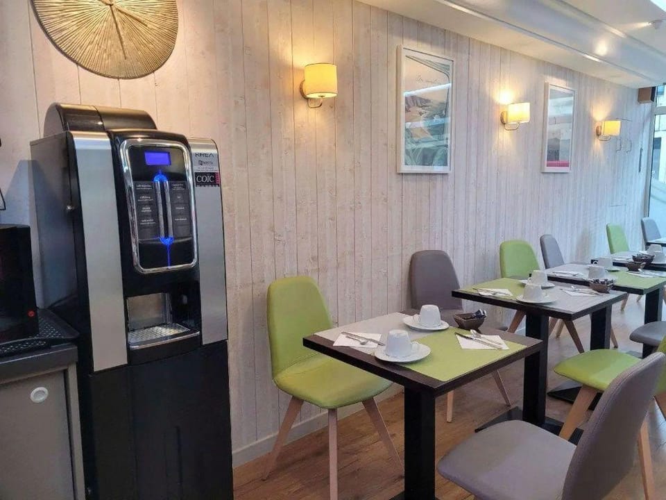 Brit Hotel des Halles Hotel in Concarneau