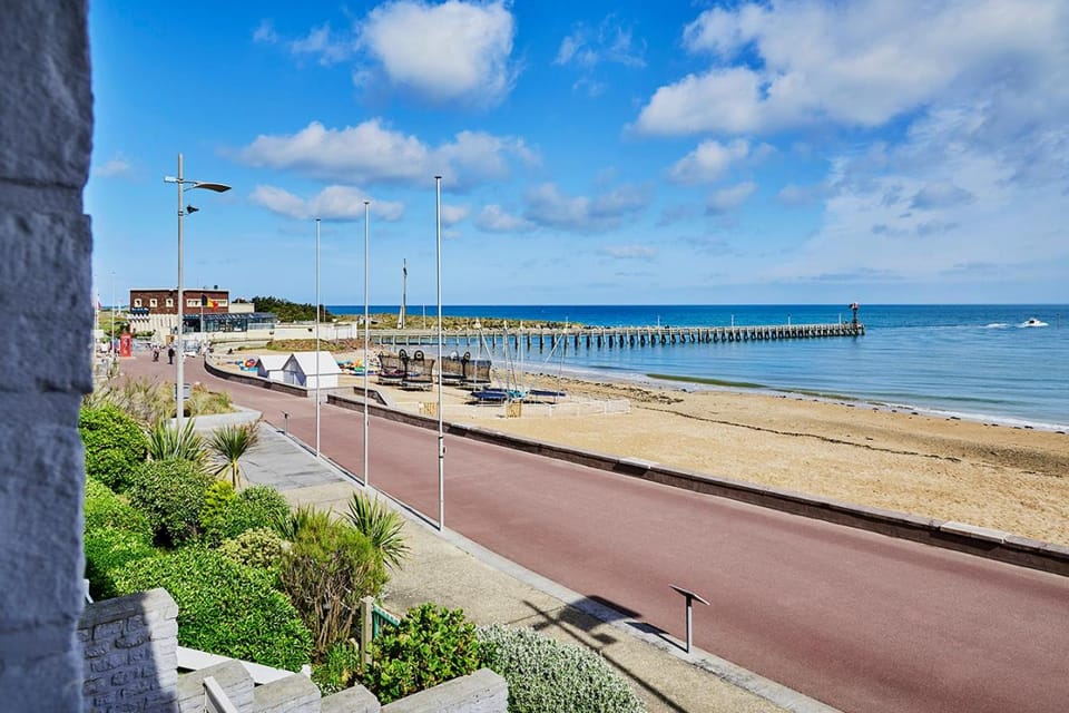 La Cremaillere Hotel-Restaurant Hotel in Courseulles-sur-Mer
