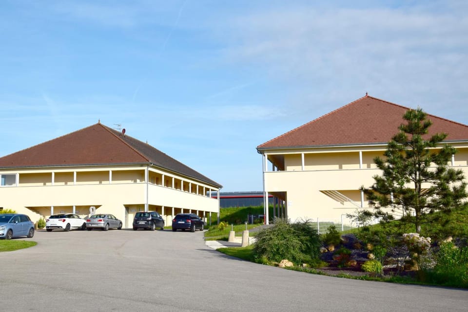 Logis Des Sources Hotel in Bourgogne-Franche-Comté