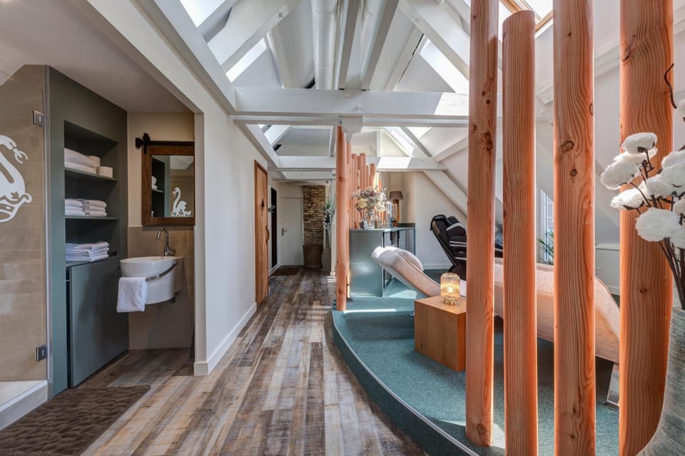 Chateau des Avenieres Hotel in Haute-Savoie