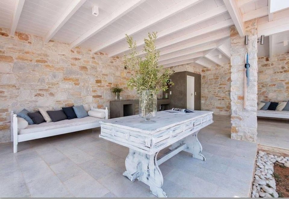 Villa Pela Apartment hotel in Paros, Greece