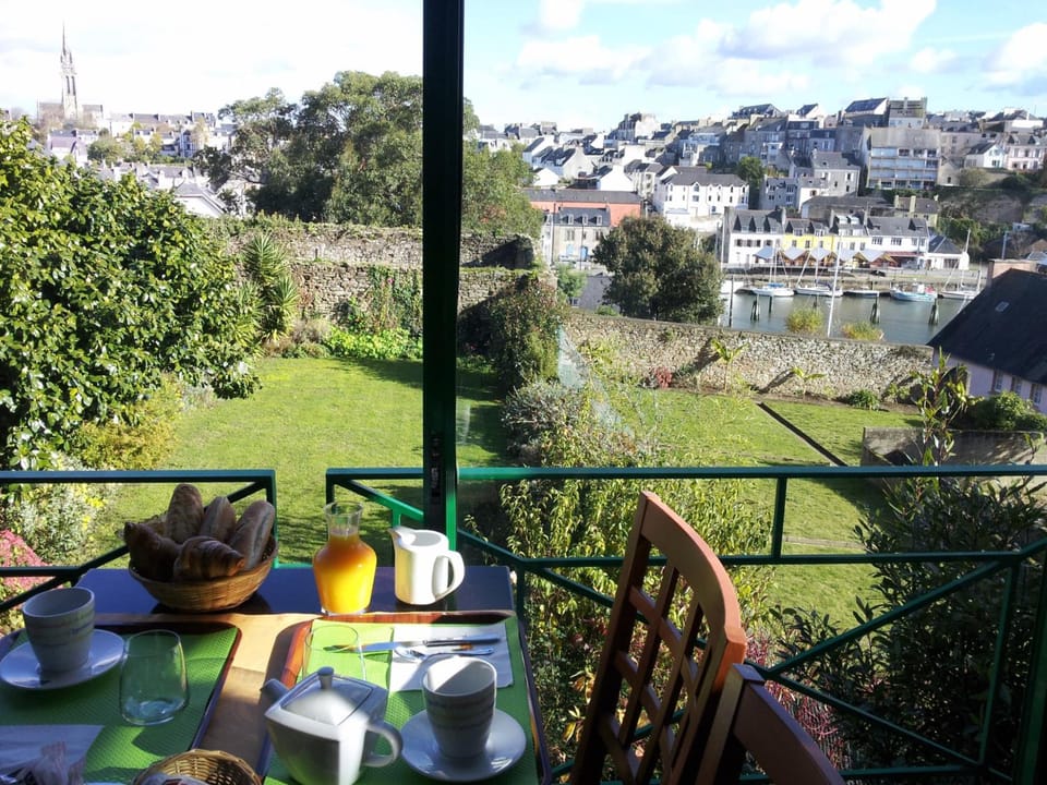Cit'Hotel Du Port Rhu Hotel in Douarnenez