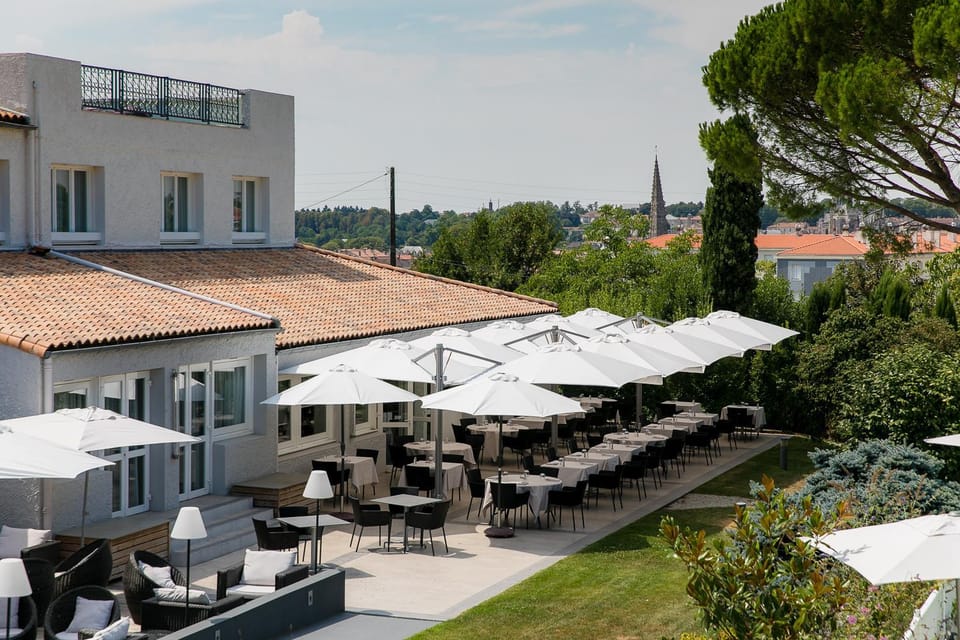 Logis LE RABELAIS Hotel- Restaurant - SPA Hotel in Pays de la Loire