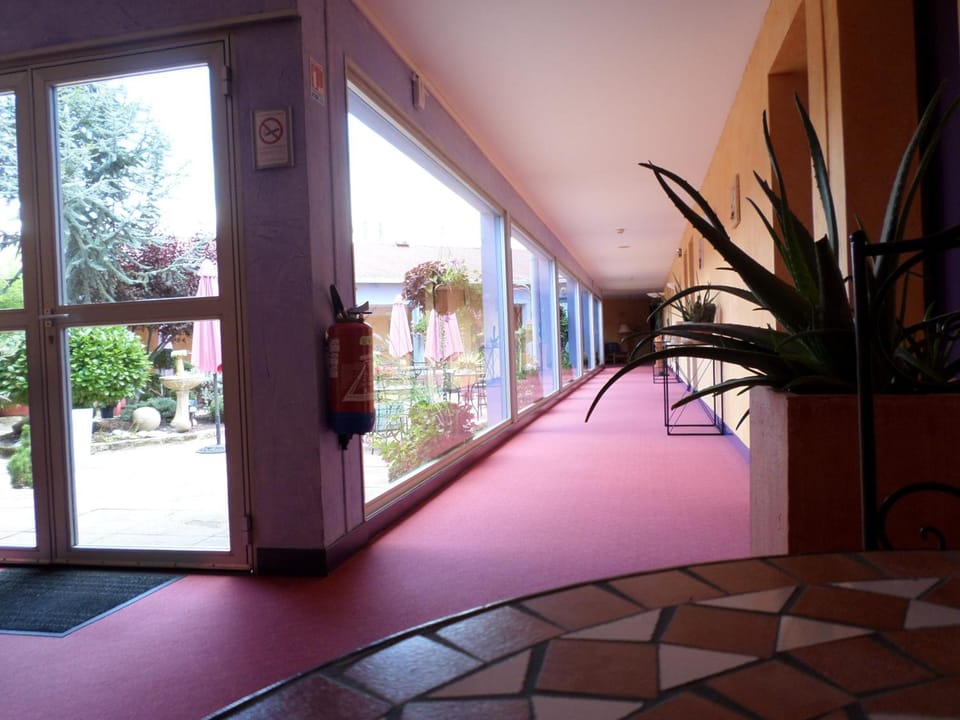 Logis Hotel Atrium Epinal Golbey Hotel in Vosges