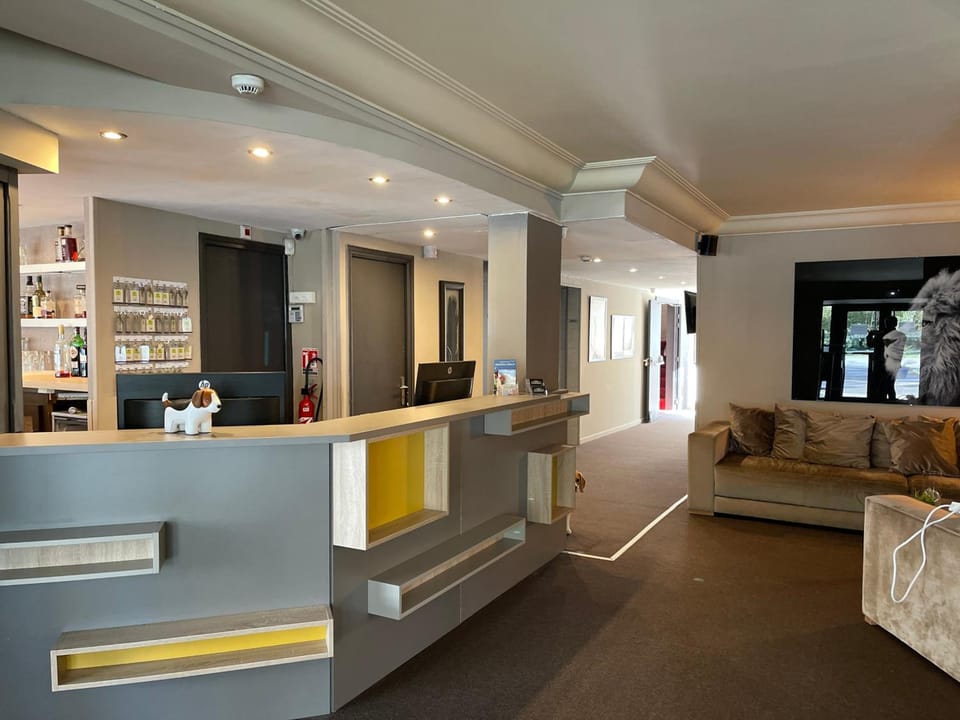 Le Regina Hotel restaurant Hotel in Hauts-de-France
