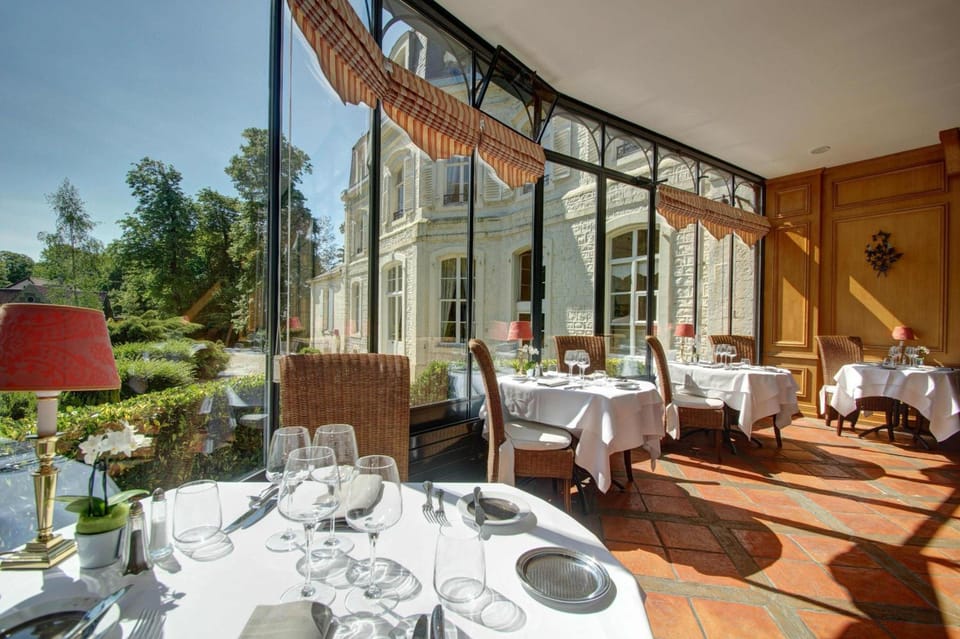 Hotel Chateau Clery Hotel in Hauts-de-France