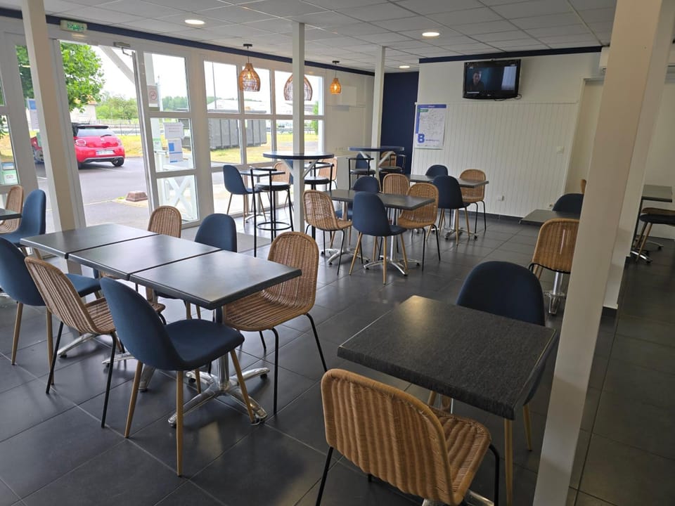 Brit Hotel Essentiel Poitiers Gare du Futuroscope Hotel in Centre-Val de Loire