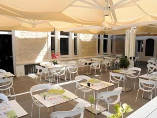 Hotel Restaurant de l'Ecu Hotel in Jonzac